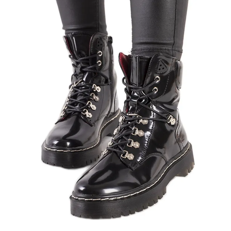 Black Startrail boots