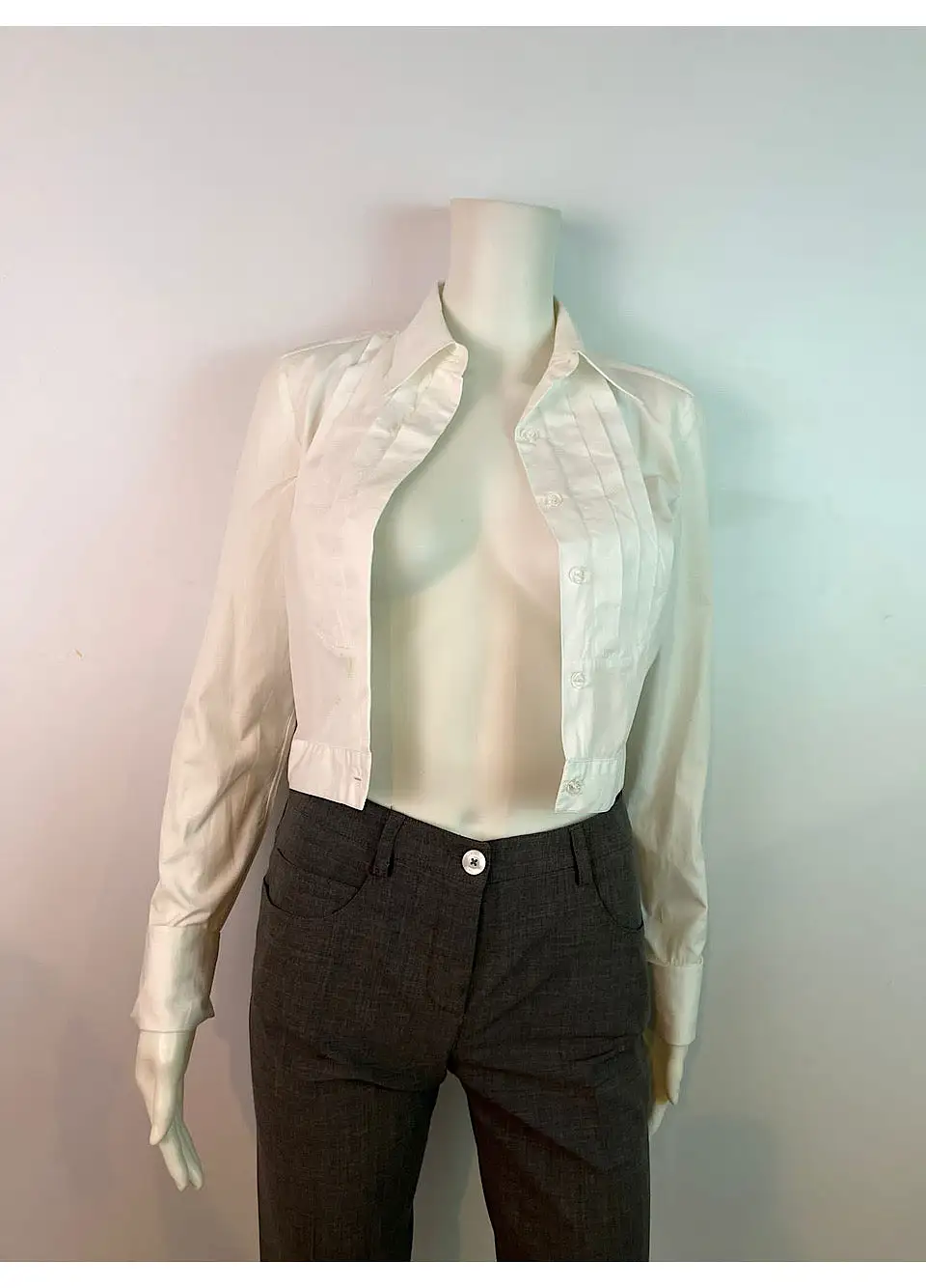 Chanel Vintage White Cotton Pleated Button Down Shirt Top Blouse Size 2