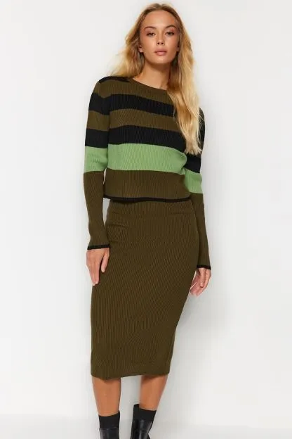 Color Block Skirted Knitwear Bottom-Top Set