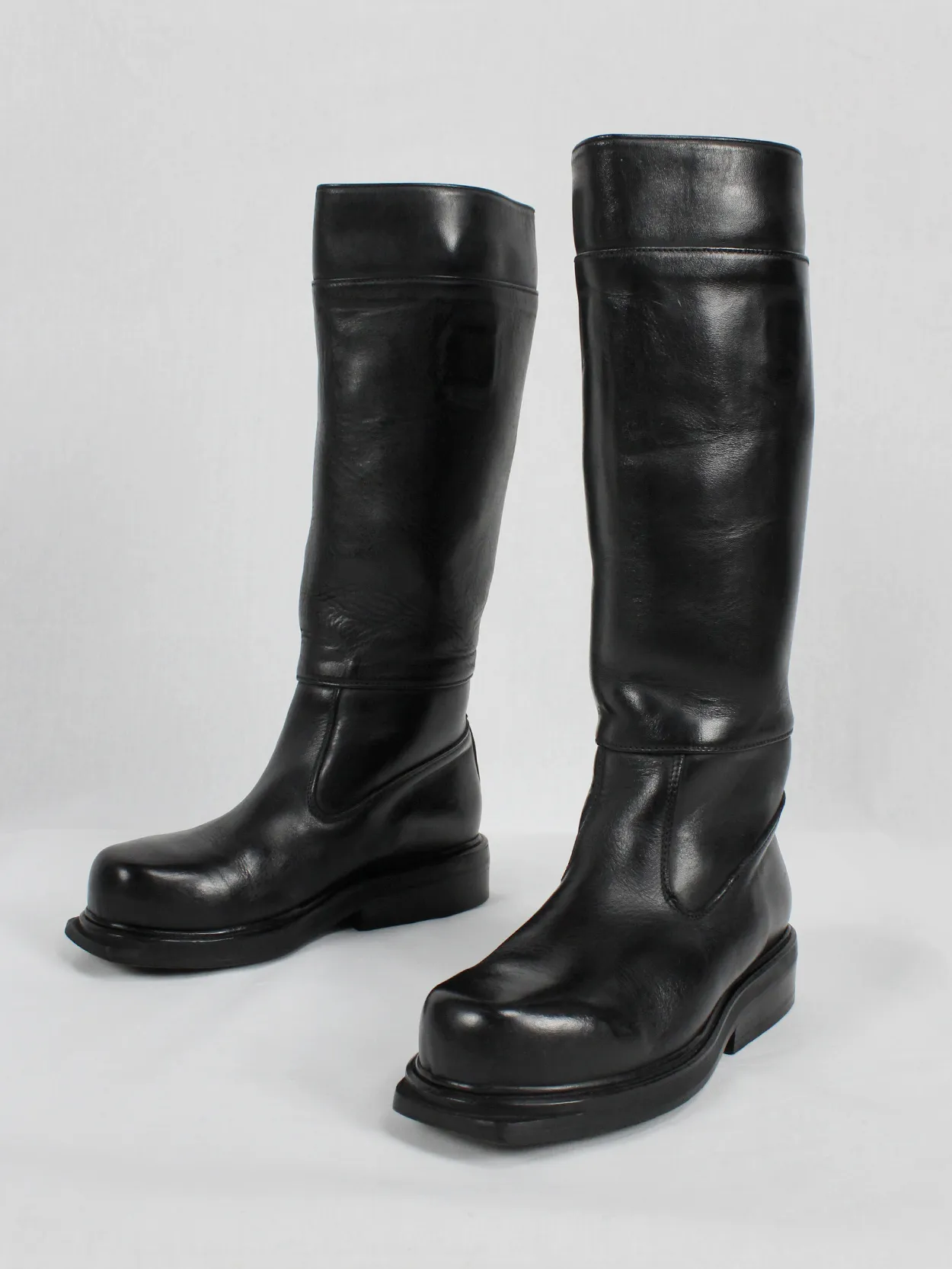 Dirk Bikkembergs black tall boots with mountaineering sole (37) — mid 90’s