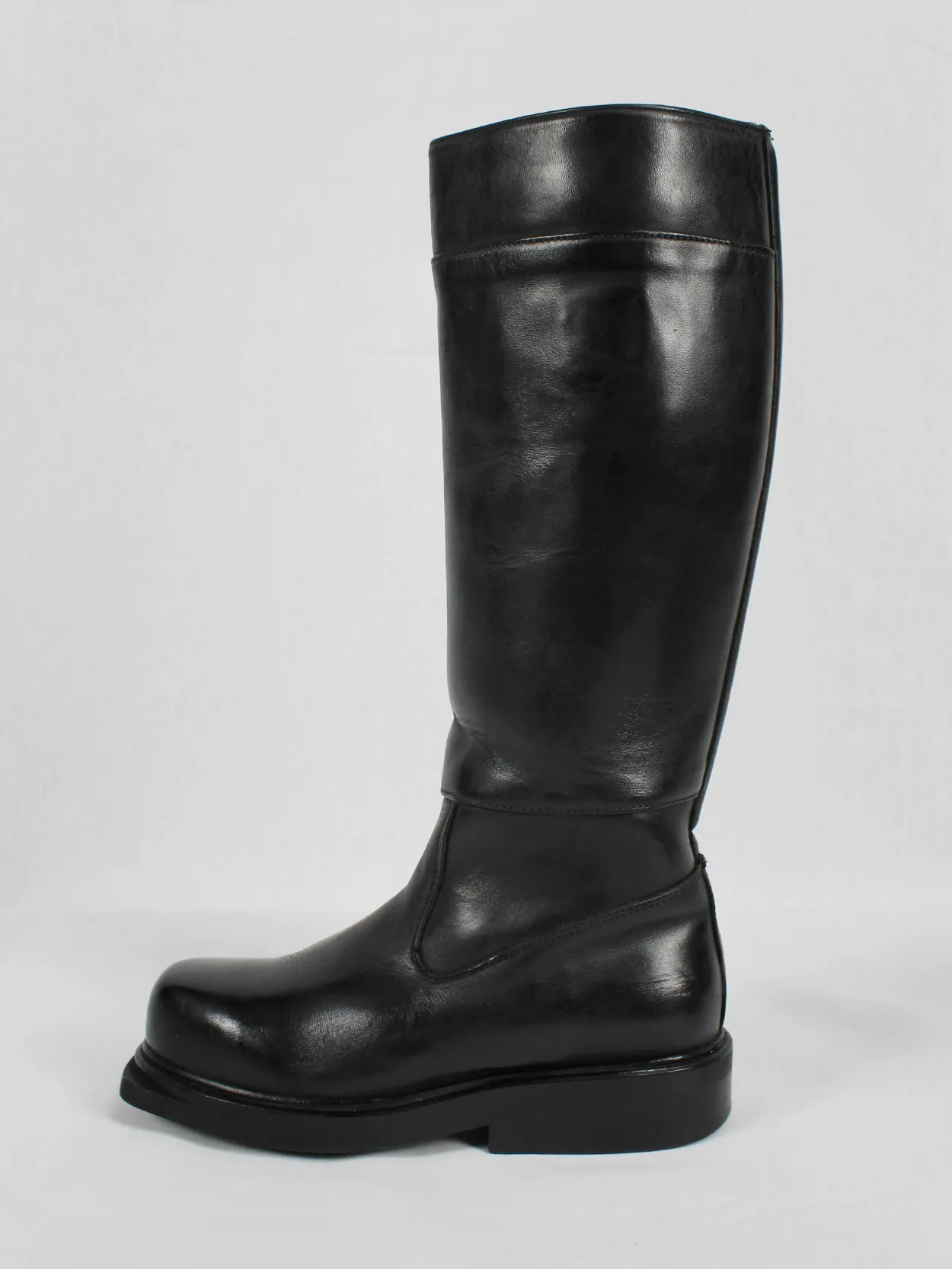 Dirk Bikkembergs black tall boots with mountaineering sole (37) — mid 90’s