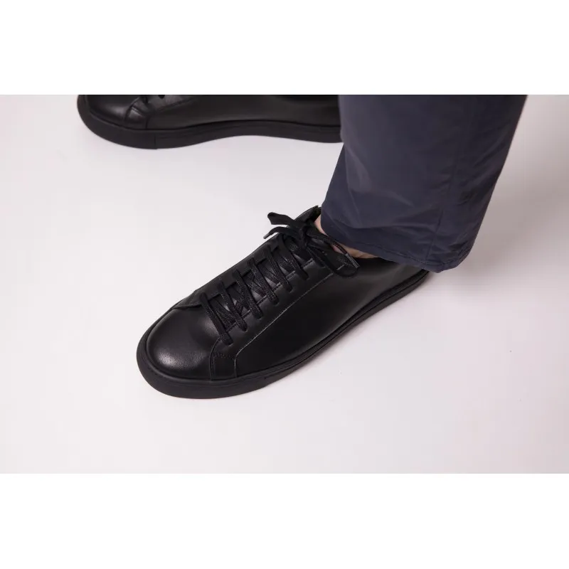 Skolyx Premium sneaker in black leather