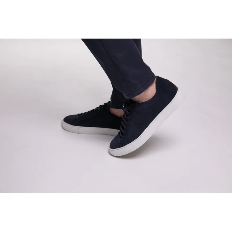 Skolyx Premium sneaker in navy suede